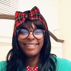 Meet your Posher, Delia